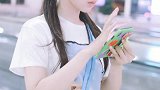 杨超越是女神终于实锤了,简单一个动作就能轻易分辨!