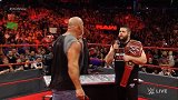 WWE-17年-RAW第1232期：高柏做客欧文斯秀 联手罗门赠送斯特劳曼双人飞冲肩-花絮