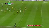 第46分钟哈德斯菲尔德球员穆涅射门
