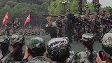 湖南一高校军训太硬核，坦克参加汇演