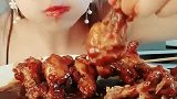 吃货快速秒吃鸡腿，看着都有食欲吃起来更有食欲！