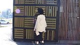 简约却不简单，初春试试这款精致减龄毛衣，就可以让你时髦整个春