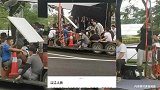 沈腾深圳拍戏，高温下频频快跑，敬业态度让网友称赞