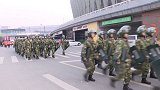 中超-17年-鲁能国安赛前现场实拍  安保人员众多-新闻