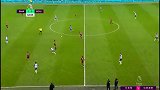 第63分钟布莱顿球员比索马射门 - 击中门框