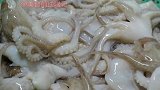 韩式小店，麻辣小章鱼，上面铺的芝士很过瘾