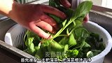 菠菜加什么吃？不但营养好吃，做法简单，长期坚持还能预防贫血