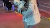 请问小姐姐你穿这冷吗，美丽冻人啊