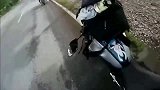 胀了春风敢追宝马，时速压弯牛