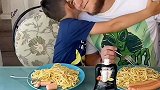 小子真没把你老爸放在眼里啊