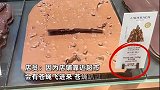 专柜515一斤的巧克力上有苍蝇在爬，女子称感觉很恶心，店家回应