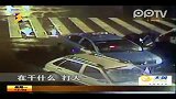 湖南：监控下的的哥街头遇袭