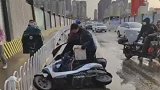 陕西西安：洒水车-2℃仍上岗 城管局：3℃以下严禁洒水