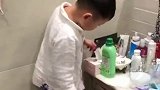 孩子静悄悄，必然在作妖，打就完事了