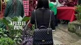 女孩参加前男友婚礼，看着台上幸福的画面黯然神伤