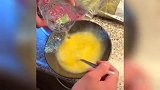 中外网友大交流！开始研究起中国菜，外国网友蒸鸡蛋羹交作业：蛋奶冻