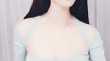 不来看我？是笑容不够甜还是跳得不够好呢