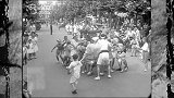 1934年日本珍贵录像，礼仪的主角是一群孩子，这是什么活动吗