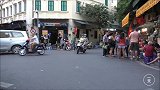越南这几年发展怎么样看看越南首都河内的城区，美食街游客众多