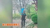 张兰聚会曝光豪宅，别墅成群面积超大，自家园林小路一眼望不到边