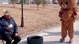 我把大爷的古董打碎了