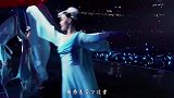 他当年凭借该曲一曲成名，却因版权被禁唱十年，如今再唱听哭全场