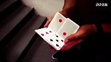 花式切牌大合集！看看世界上手活好的人是怎么玩扑克牌的