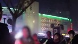 沙雕队再添队员！3男子持玩具枪抢249元：因沉迷赌博欠下债务