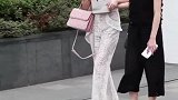 这身材真的是女人味十足啊，你们心动了吗
