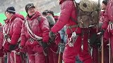 《攀登者》中国登山队再次挑战珠峰