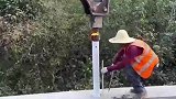 立柱的安装过程，不可思议