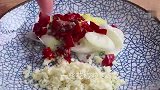 一张豆腐皮一把粉条，我家一周吃六次，真的太好吃了，开胃超下饭