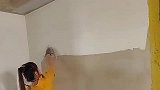 民间高手无处不在，工地拍到的单身腻子工，技术不一般！