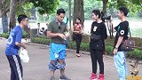搞笑掏钱买水，国外恶作剧，越南大街上滑稽视频
