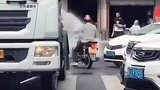 我承认洒水车有爱心，但好像也不是很多