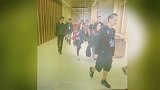 周杰伦晒与昆凌约会照片叫娇妻“宠物”撒狗粮