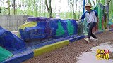 真人抢物资游戏，大圣误入空投山洞，一连舔了10个空投