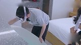 杨迪妈妈用浴缸练习潜水，直接一脑袋插进水里，把我给笑坏了！