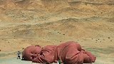 沉睡在荒凉沙漠中的大地之子，安然躺在那仿佛睡在母亲的怀里一路趣驾四无忌惮 旅行