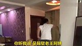 金毛实力坑爹，害的男主被隔壁老王给揍了，好惨