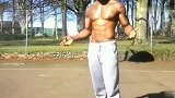 格斗-17年-MMA健身达人Giga Uguru视频集锦！ 各种高难度动作你能做几个？-专题