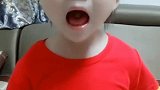 偷吃糖被发现了吧？