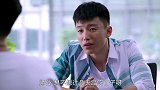 小伙审问犯人，却一直给犯人灌水喝，犯人：我不想喝水