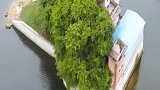 湖里面的房子你愿意住这里么