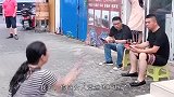 你们人仰马翻的那一刻, 我实在忍不住笑场了
