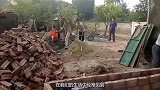中国制造红砖能抵挡子弹一击吗？牛人亲自测试，结果让人震撼不已