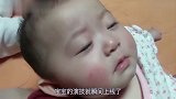 妈妈故意打了下宝宝的头,小家伙演技一秒上线,看完不许笑!