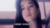 49岁钟丽缇素颜现身，满脸都是打针的痕迹，网友：辛苦张伦硕了