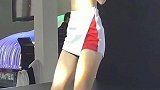 当个顶级车模也不宜，还要多才多艺