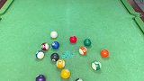 搞笑短剧打桌球不单靠技术，还要眼疾手快，加上各种转弯枪法